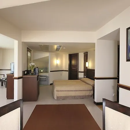 Motto Premium Hotel&spa 4* マルマリス